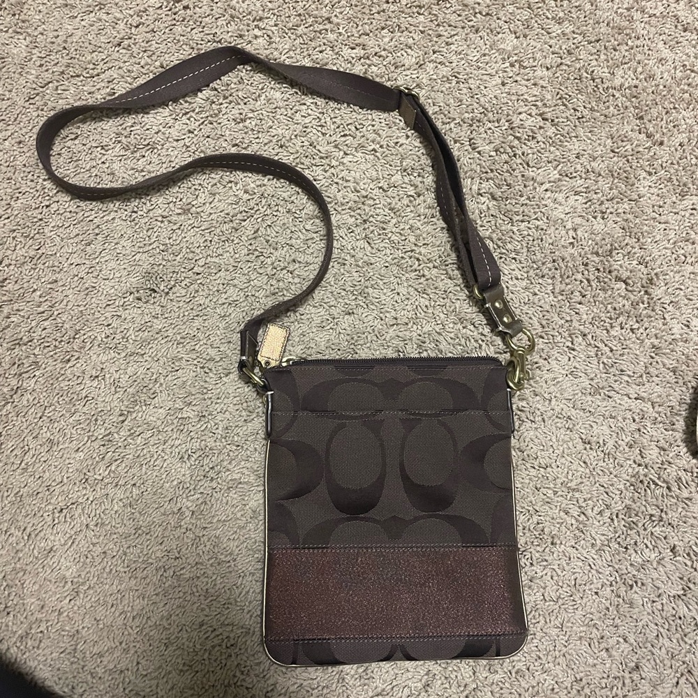 Coach Signature Swingpack Crossbody Bag